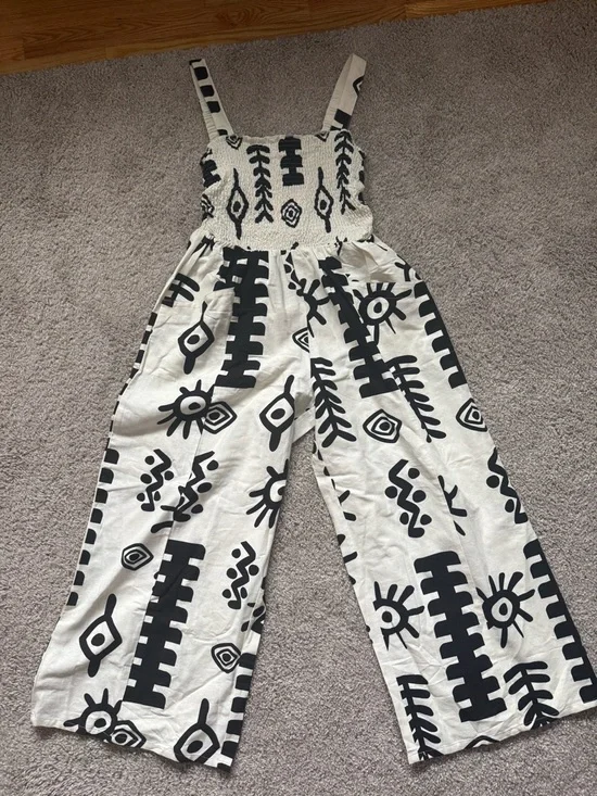 NWT: Umgee White and Black Smocked Sundress with Tribal Motif - Picture 5 of 6